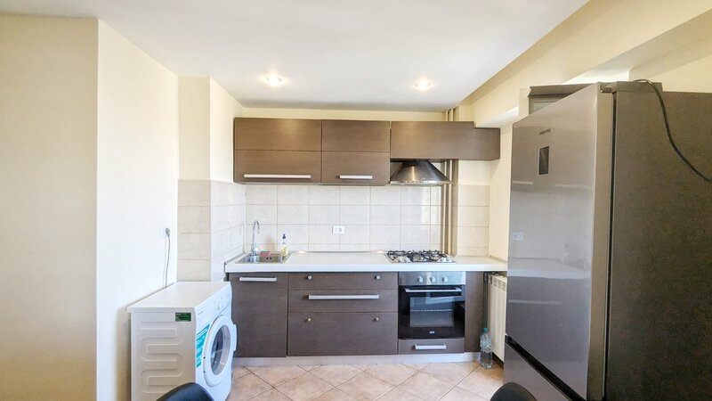 Alba Iulia, Burebista, Garsoniera 45mp, Renovata Total, Bloc Mixt 2003