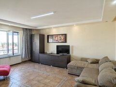 Piata Alba Iulia Burebista, Garsoniera 45mp, Bloc Mixt 2003, AC, Negociabil